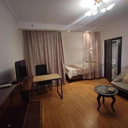 Apartments On Sayat-Nova 14 เยเรวาน ภายนอก รูปภาพ