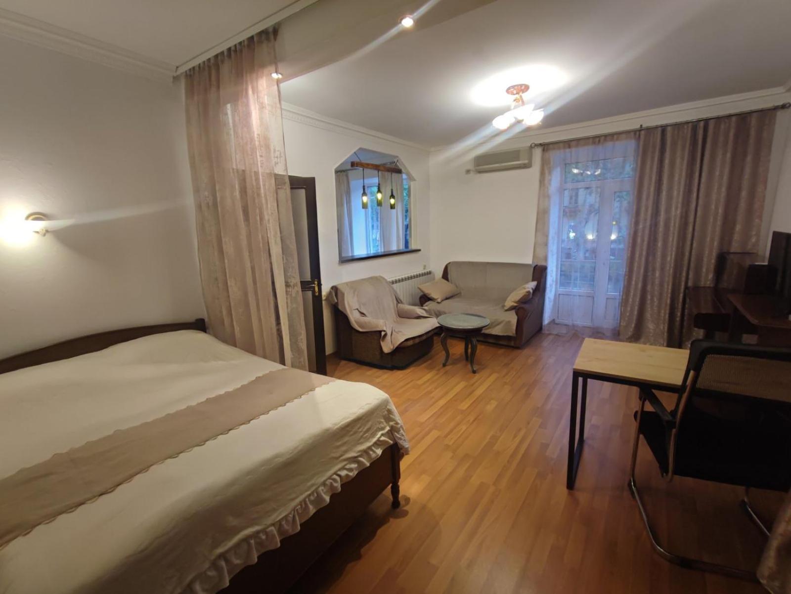 Apartments On Sayat-Nova 14 เยเรวาน ภายนอก รูปภาพ